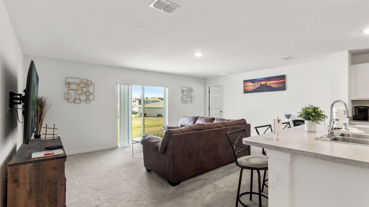 Photo of Livingroom in Fedhaven