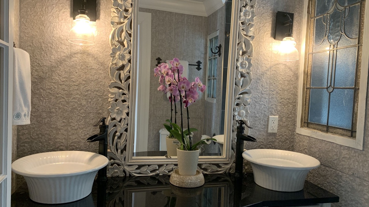 Photo of Bathroom in Central Park