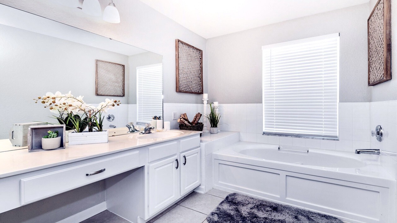 Photo of Bathroom in Windsor Hills