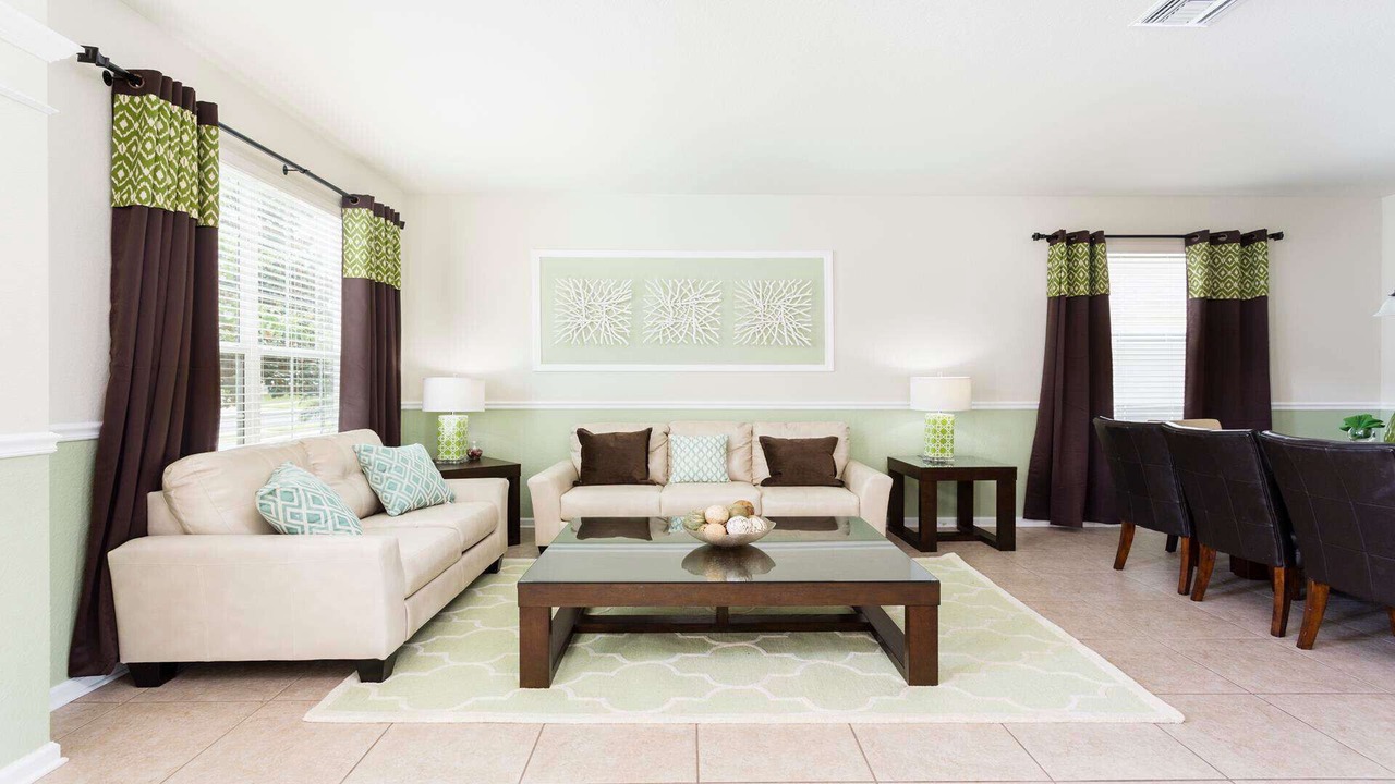 Photo of Livingroom in Windsor Hills