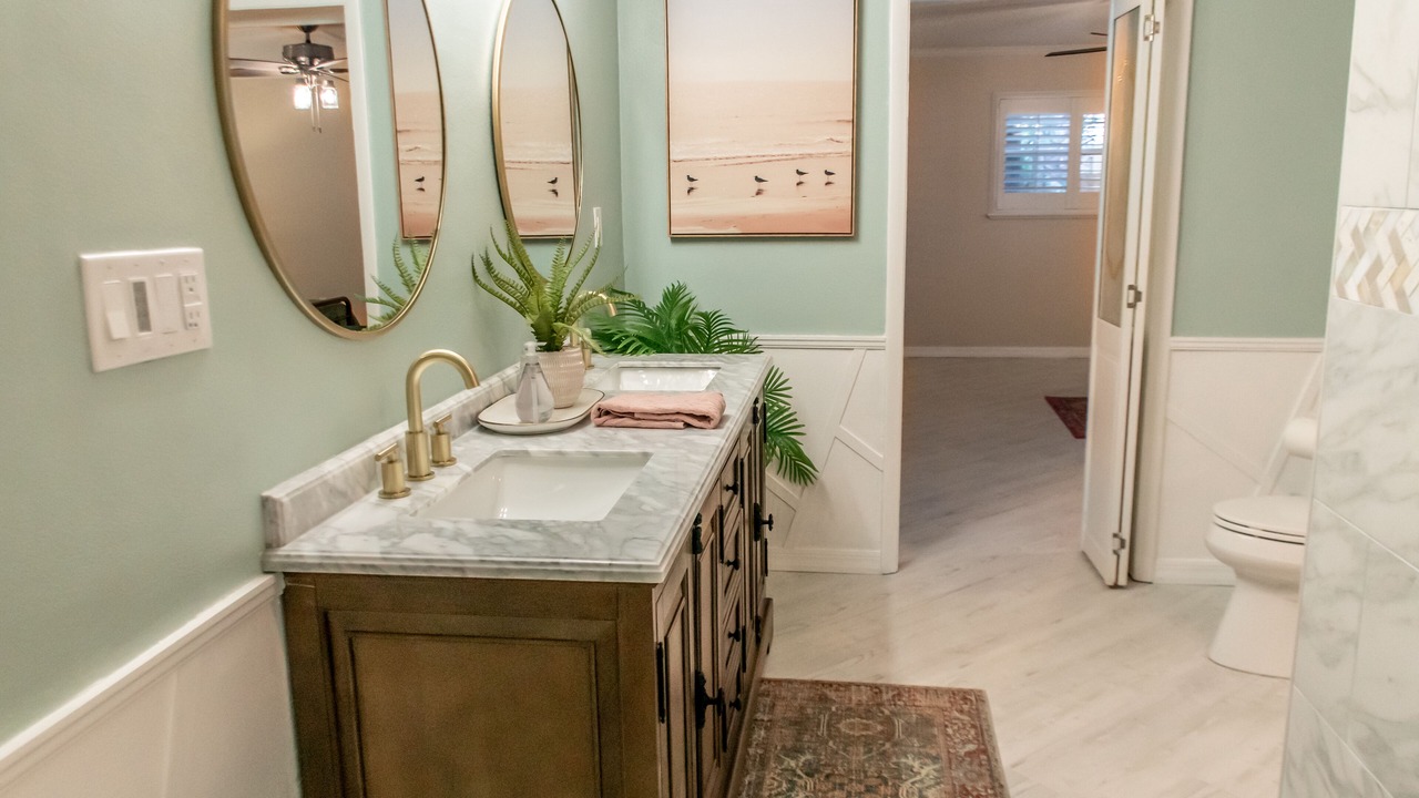 Photo of Bathroom in Indian Harbour Beach