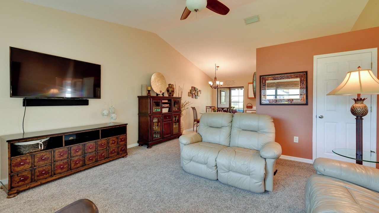 Photo of Livingroom in Highland