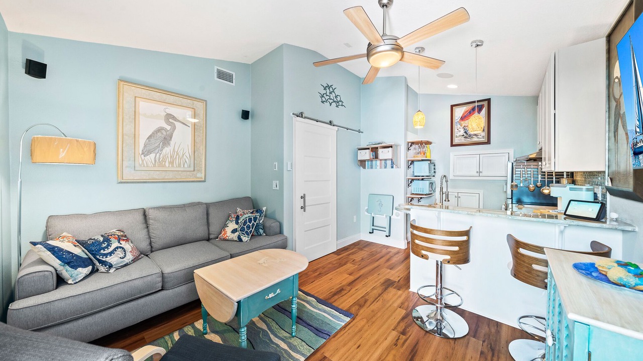 Photo of Bedroom in Beach Estates