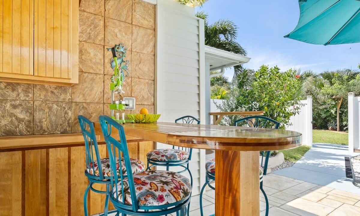 Photo of Outdoor in Beach Estates