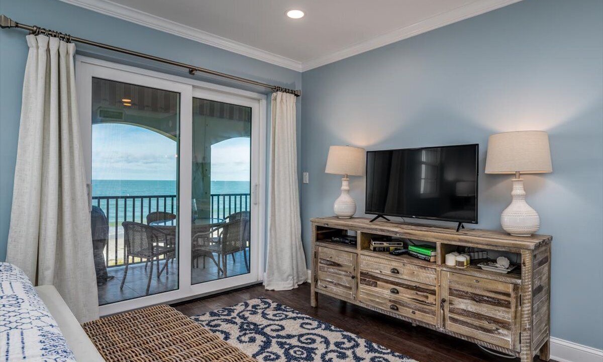 Photo of Livingroom in Belleair Beach