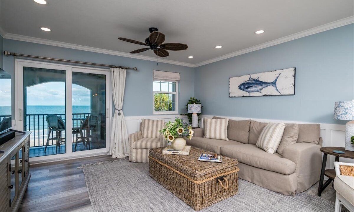 Photo of Livingroom in Belleair Beach