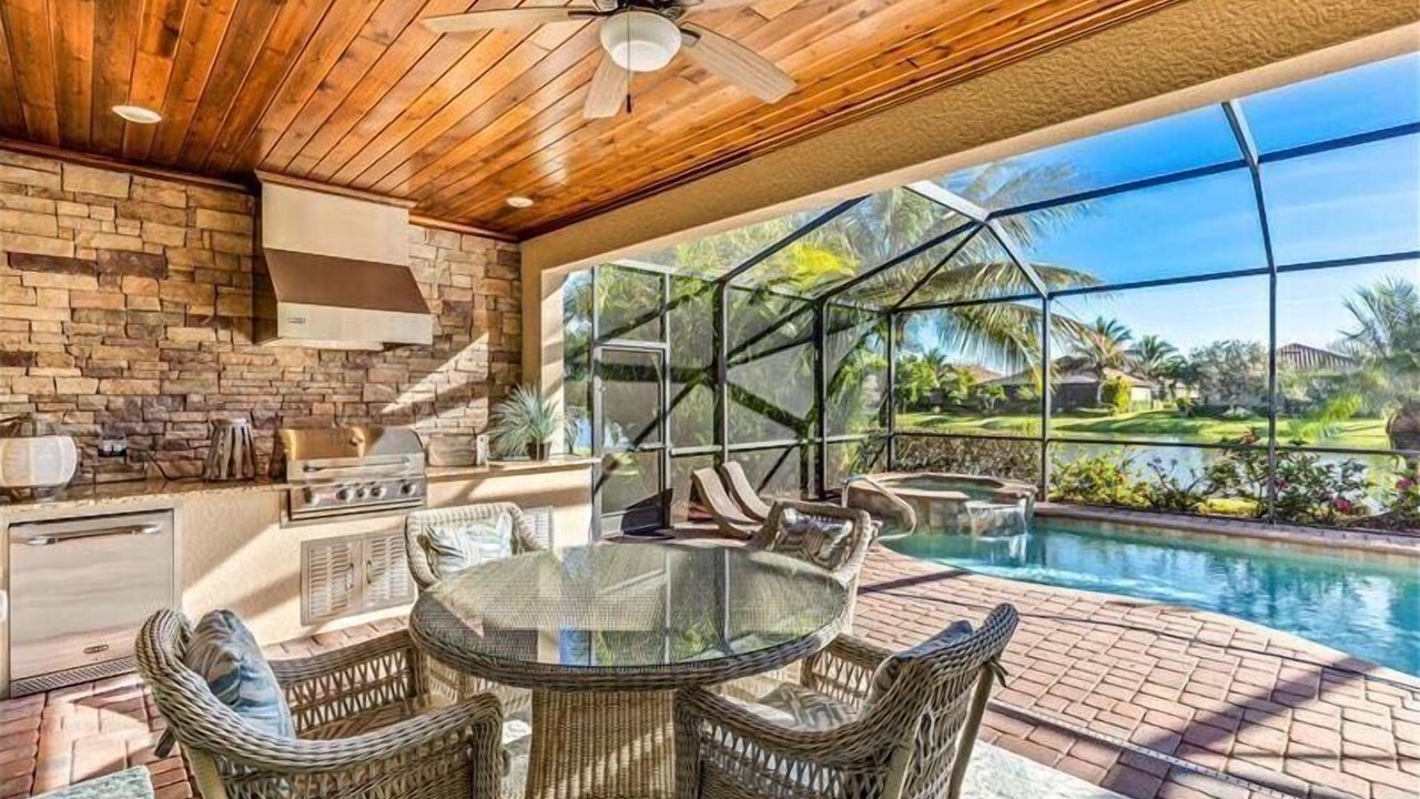 Photo of Outdoor in Naples