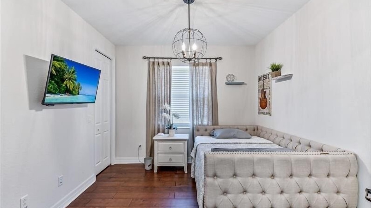 Photo of Bedroom in Naples