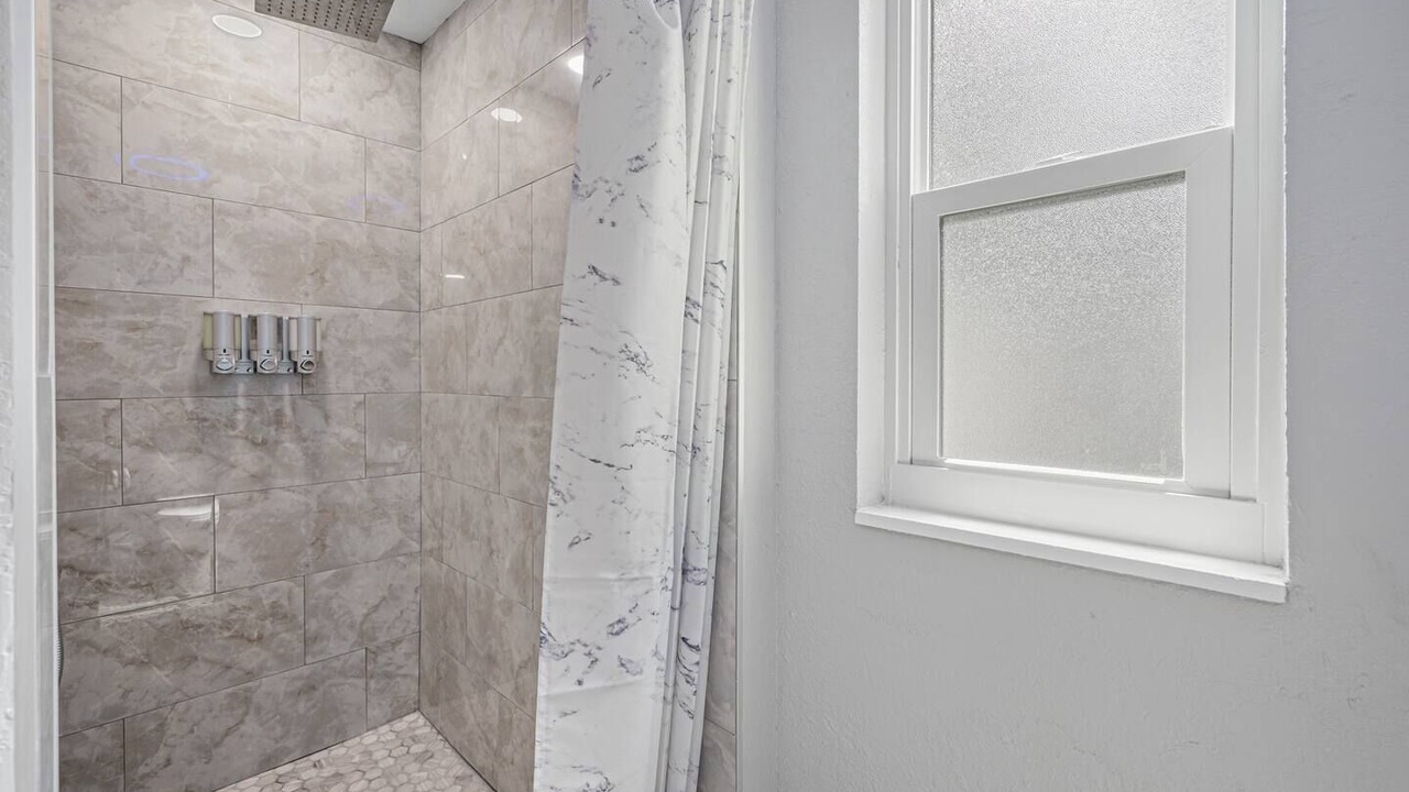 Photo of Bathroom in Lake Magdalene