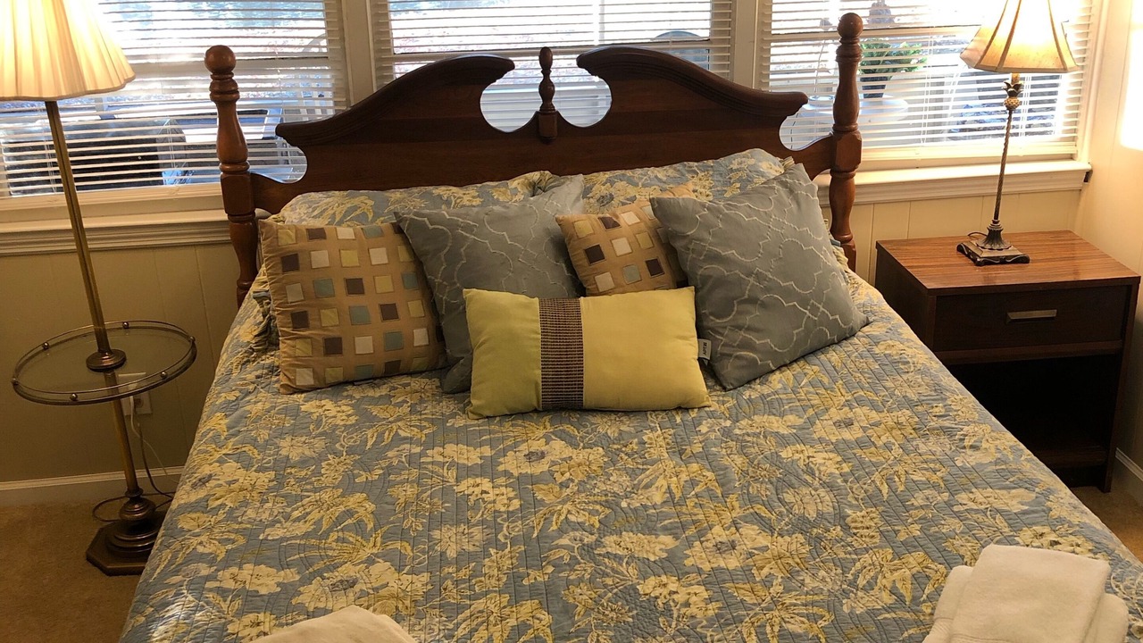 Photo of Bedroom in Saluda