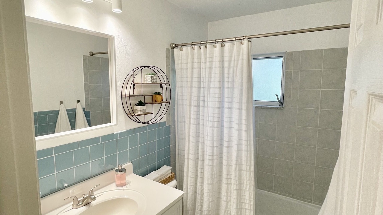 Photo of Bathroom in Naples Park
