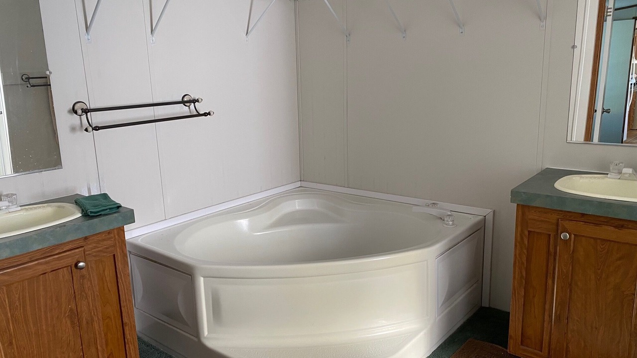 Photo of Bathroom in Lakeport