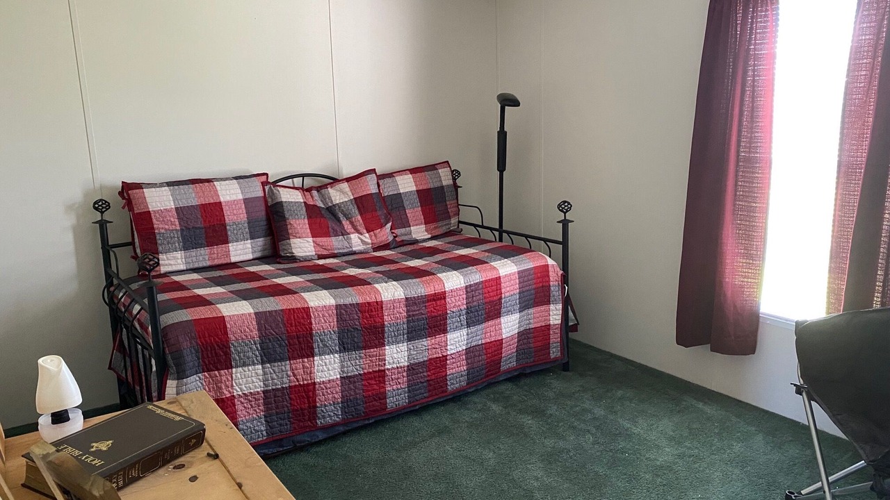 Photo of Bedroom in Lakeport