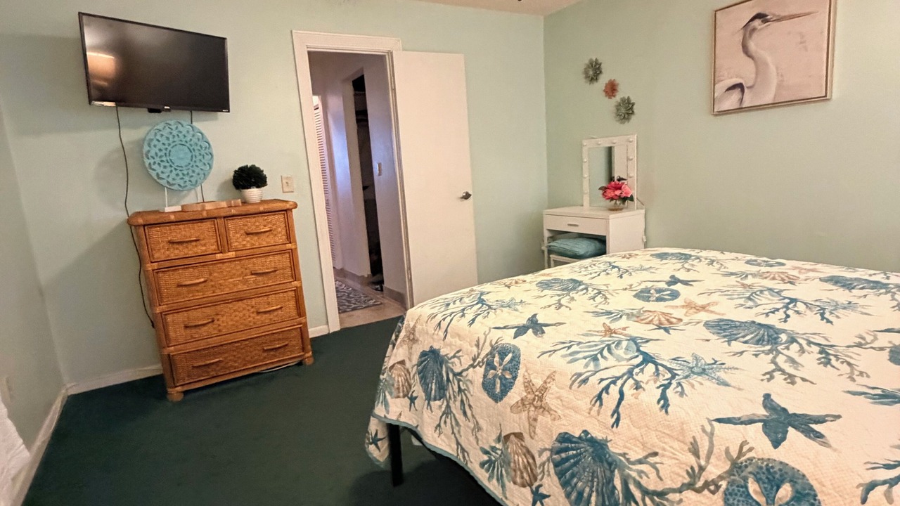 Photo of Bedroom in Taylor Creek