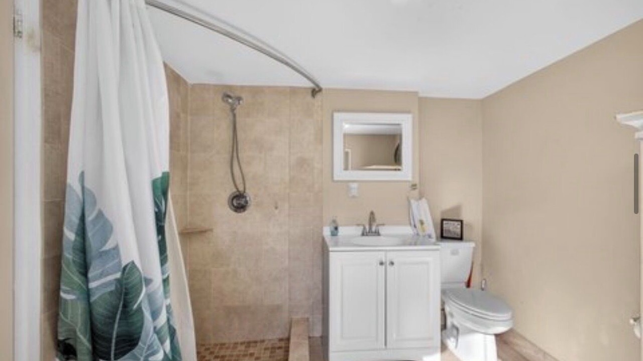 Photo of Bathroom in Juno Beach