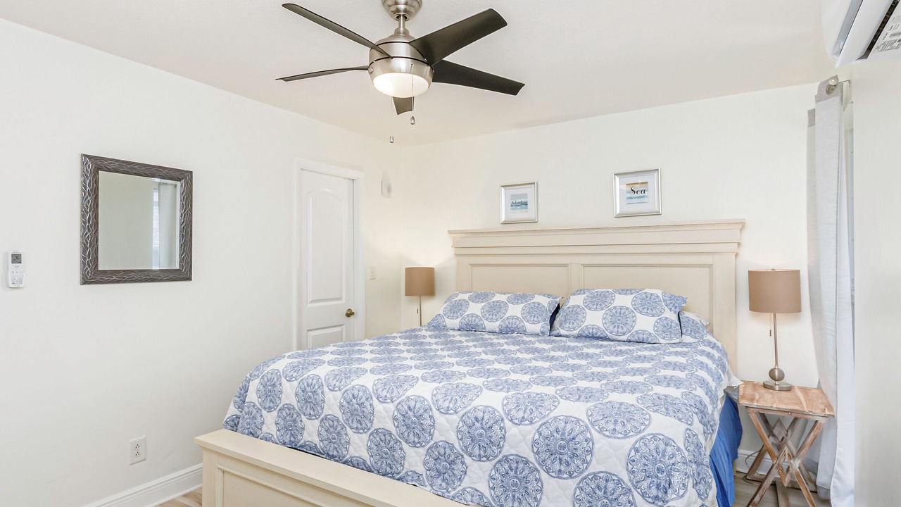 Photo of Bedroom in Crescent Beach