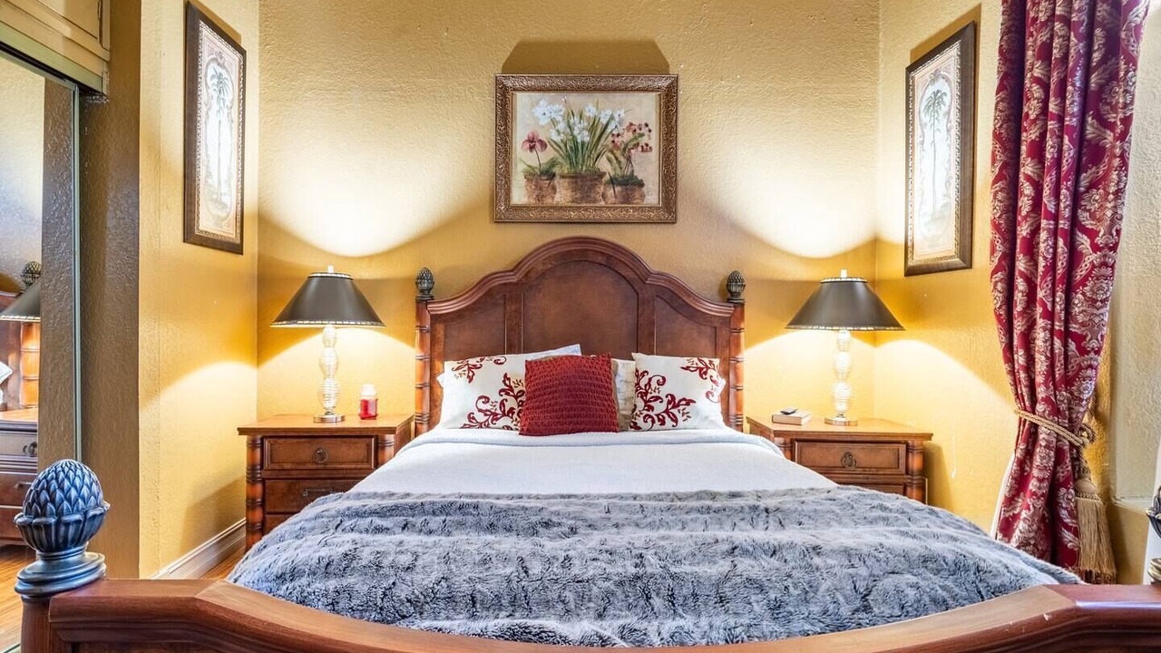 Photo of Bedroom in Hunt Club