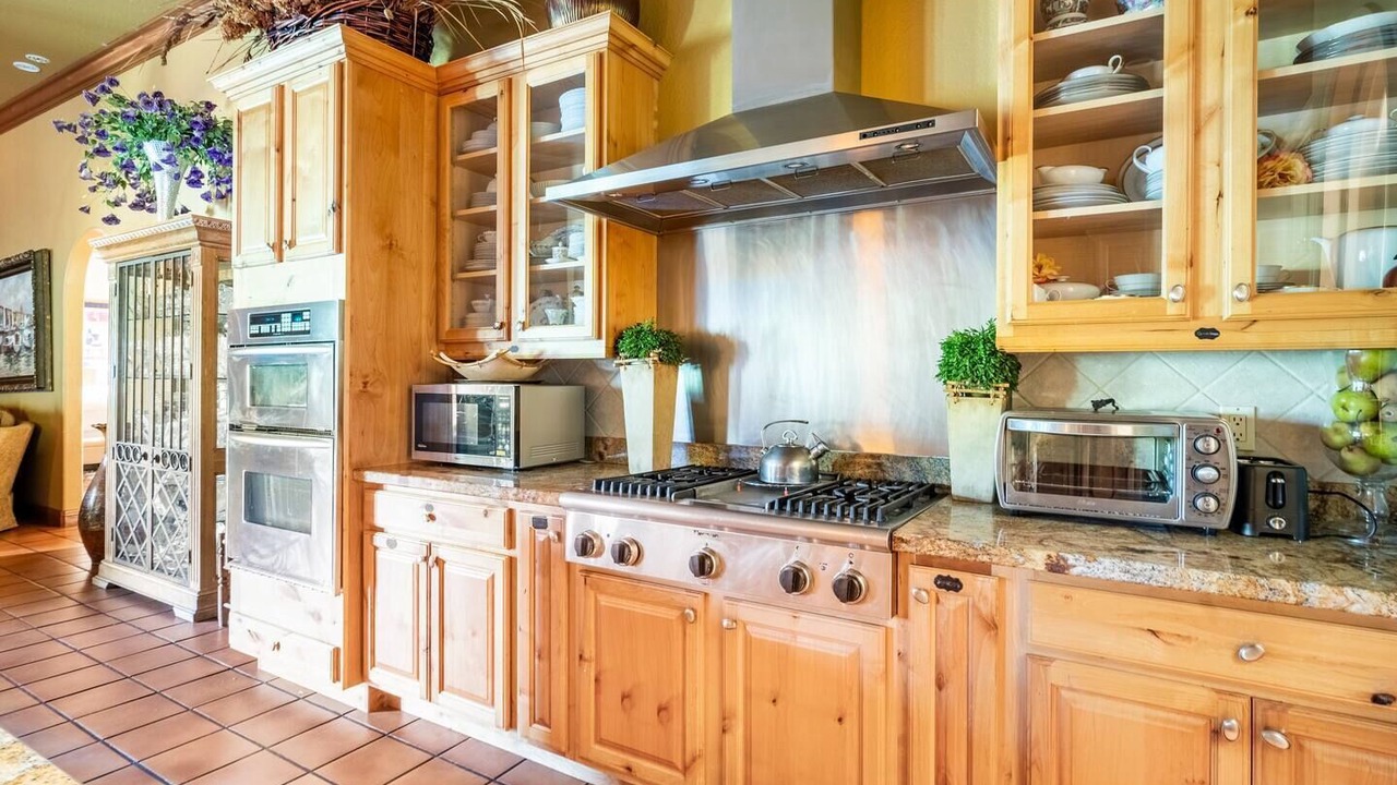 Photo of Kitchen in Hunt Club