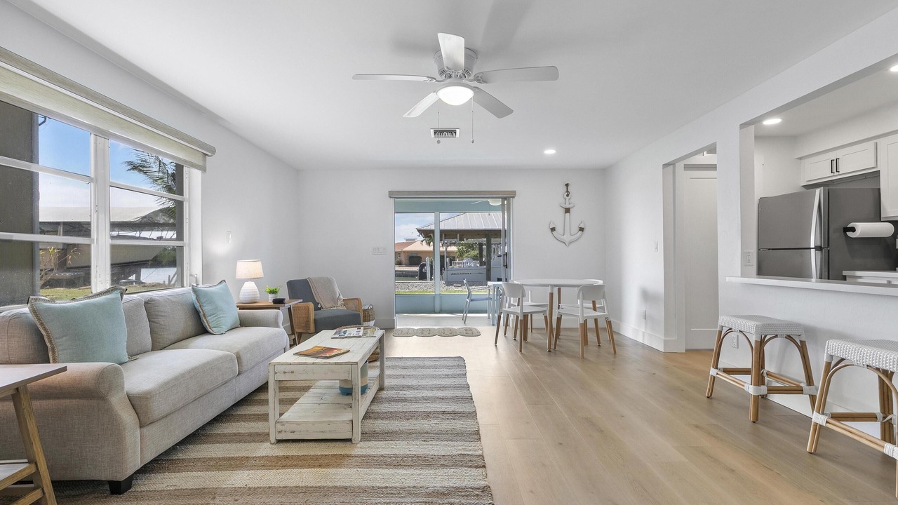 Photo of Livingroom in Isles of Capri