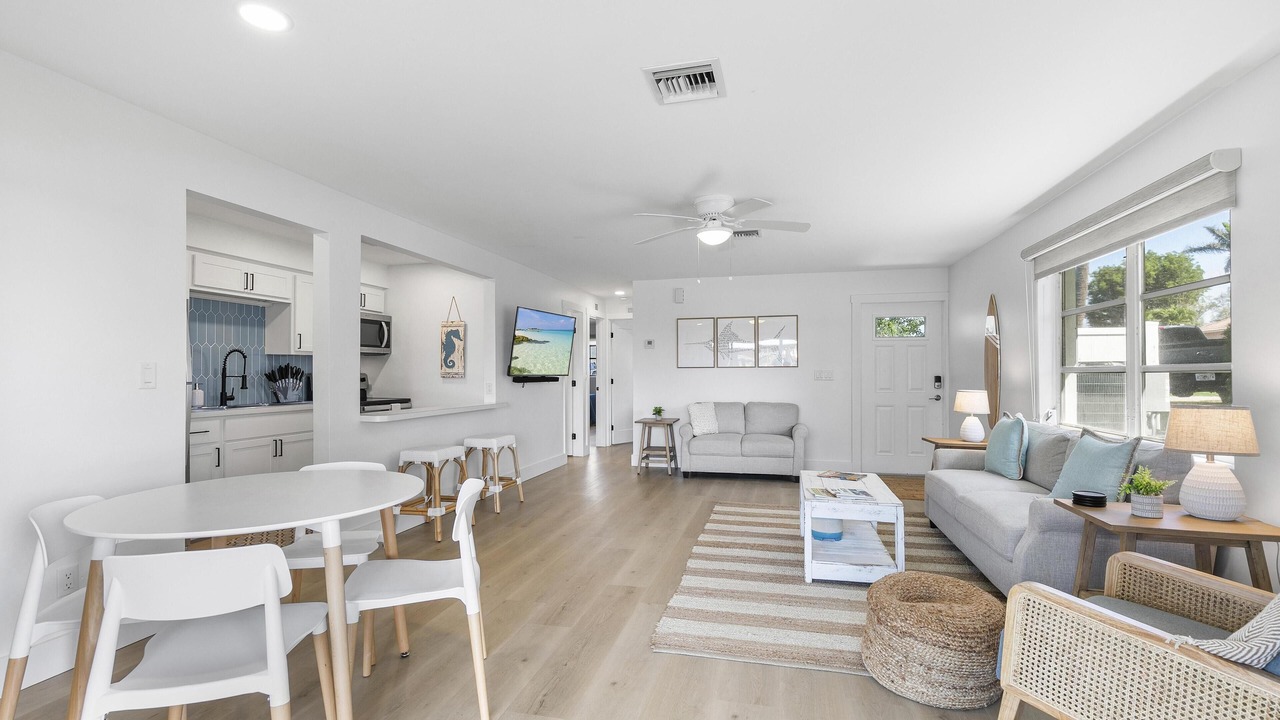 Photo of Livingroom in Isles of Capri