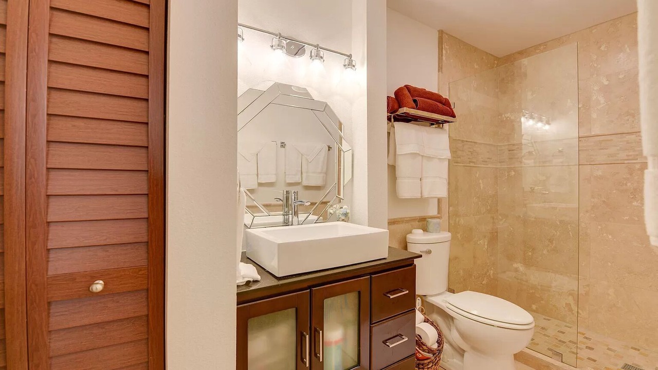 Photo of Bathroom in Summerland Key