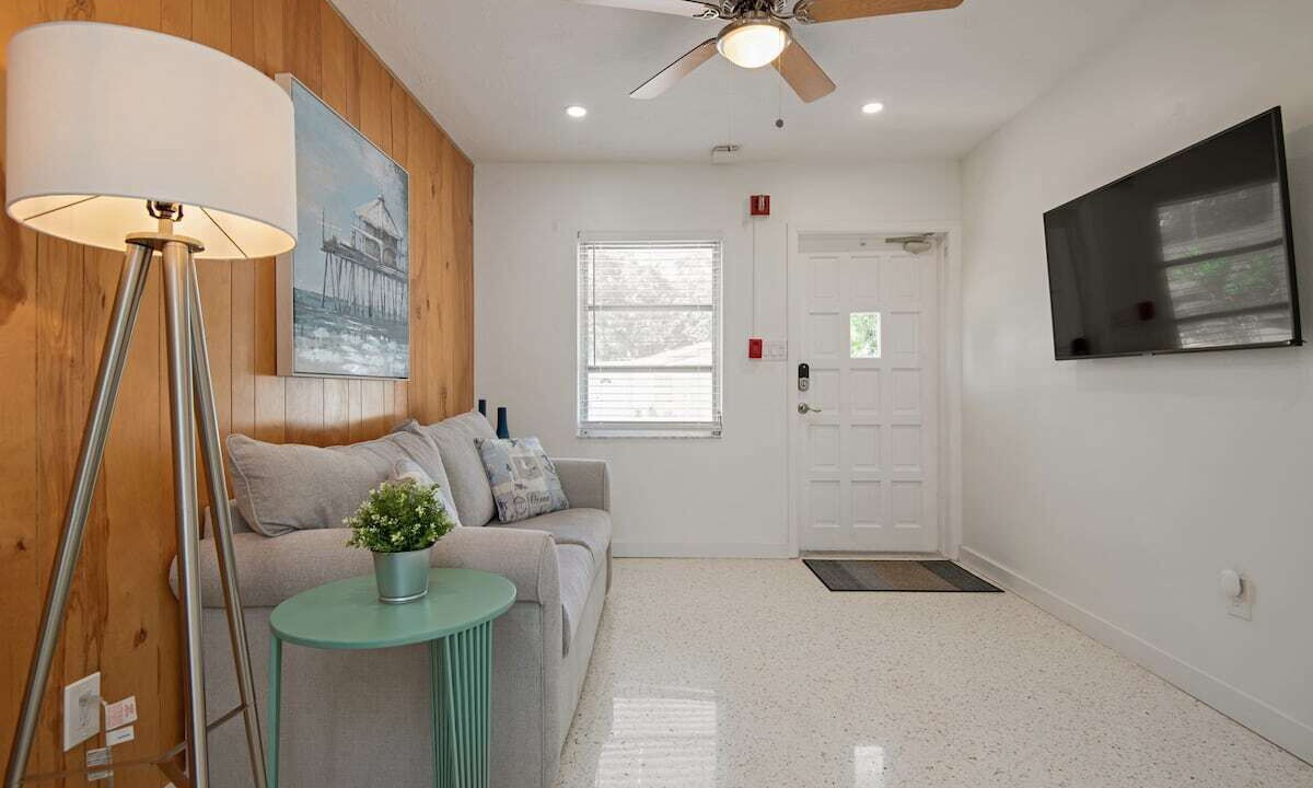 Photo of Livingroom in Safety Harbor