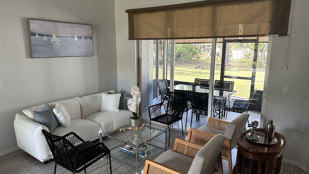 Photo of Livingroom in North Port