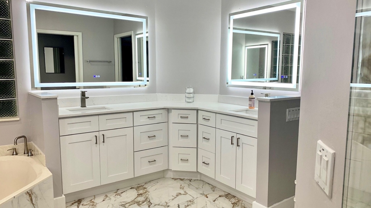 Photo of Bathroom in Greenview Shores