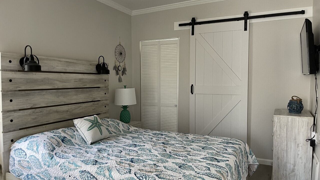 Photo of Bedroom in Hutchinson Island South