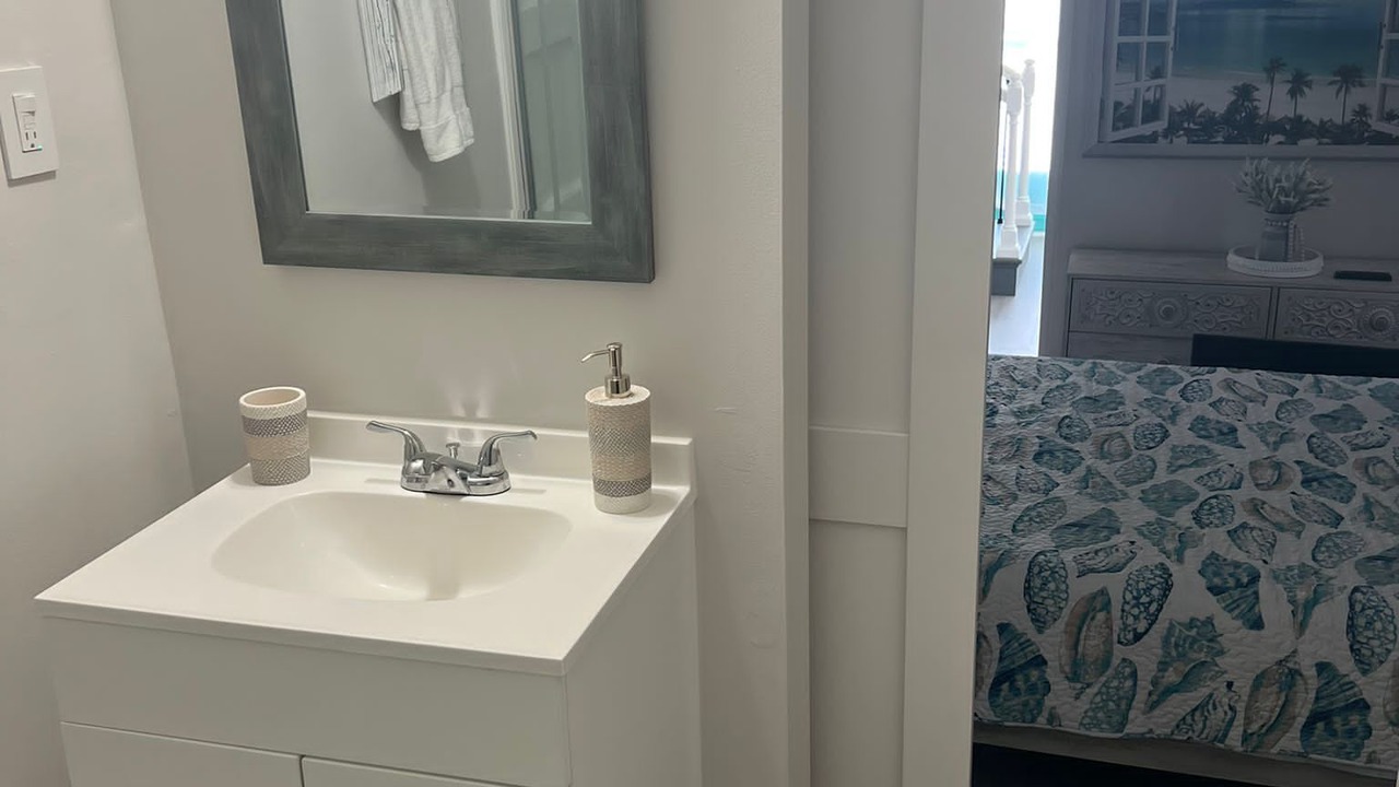 Photo of Bathroom in Hutchinson Island South