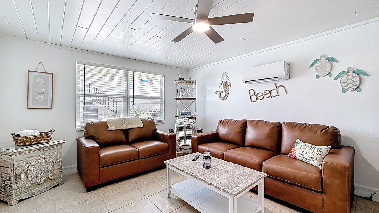 Photo of Livingroom in Englewood