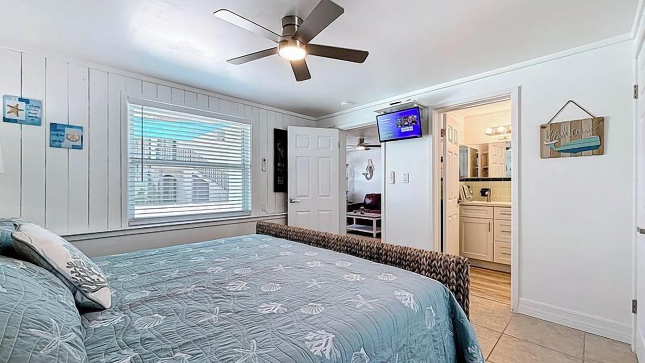 Photo of Bedroom in Englewood