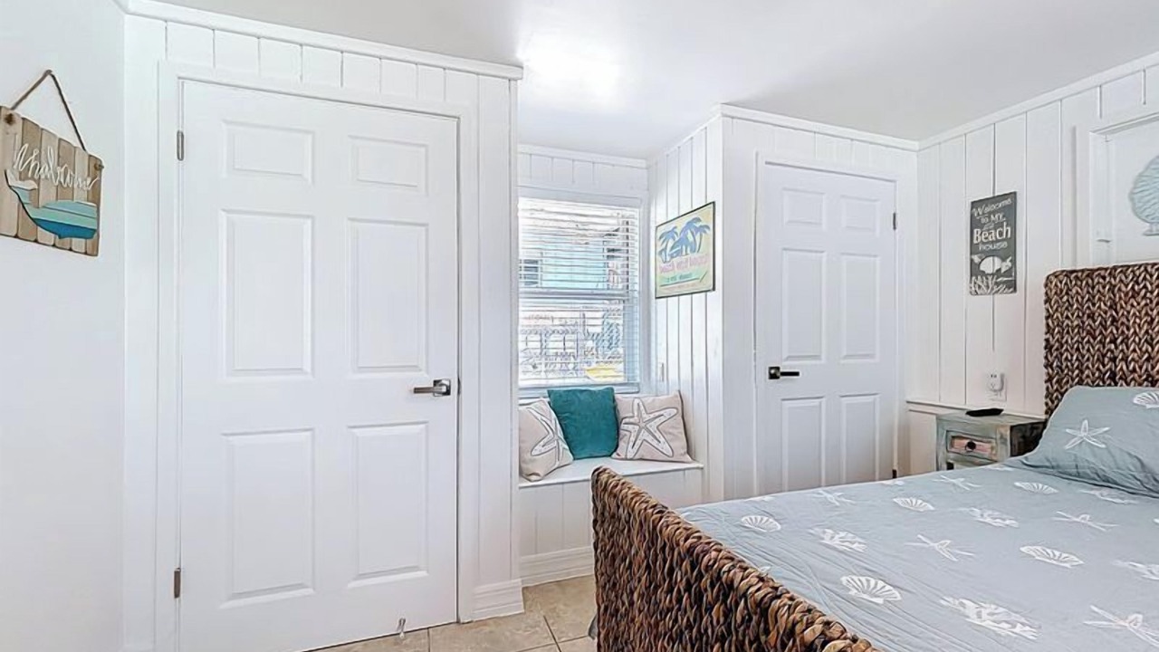 Photo of Bedroom in Englewood
