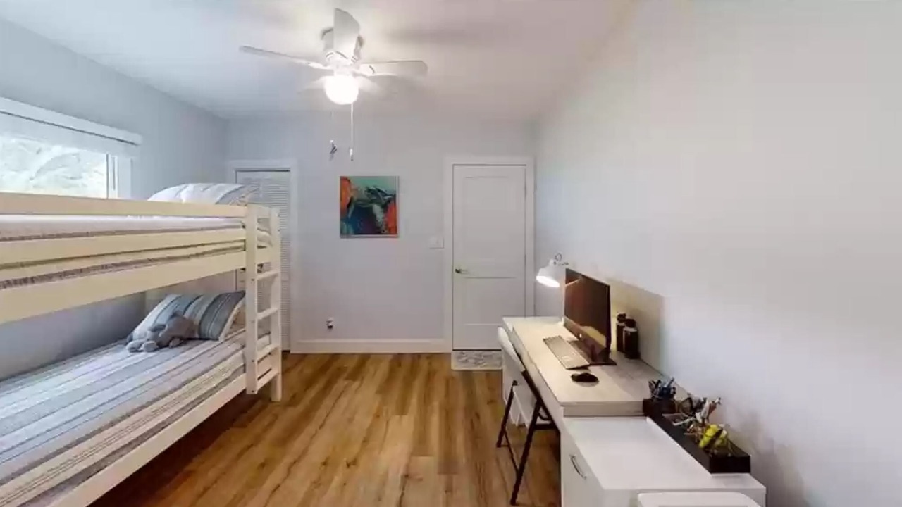 Photo of Bedroom in Central Beach