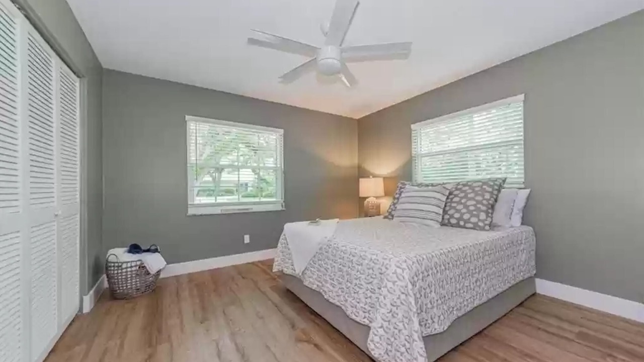 Photo of Bedroom in Central Beach