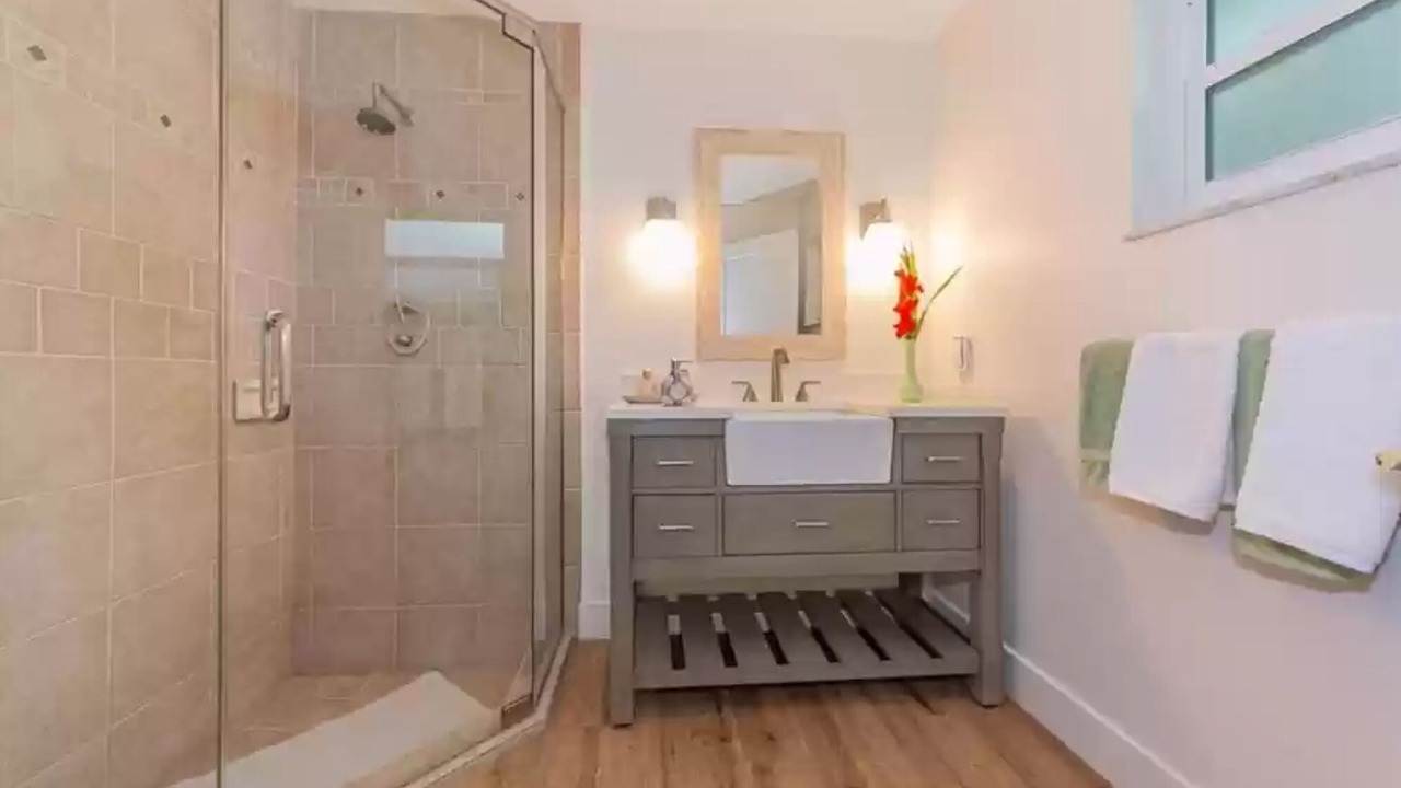 Photo of Bathroom in Central Beach