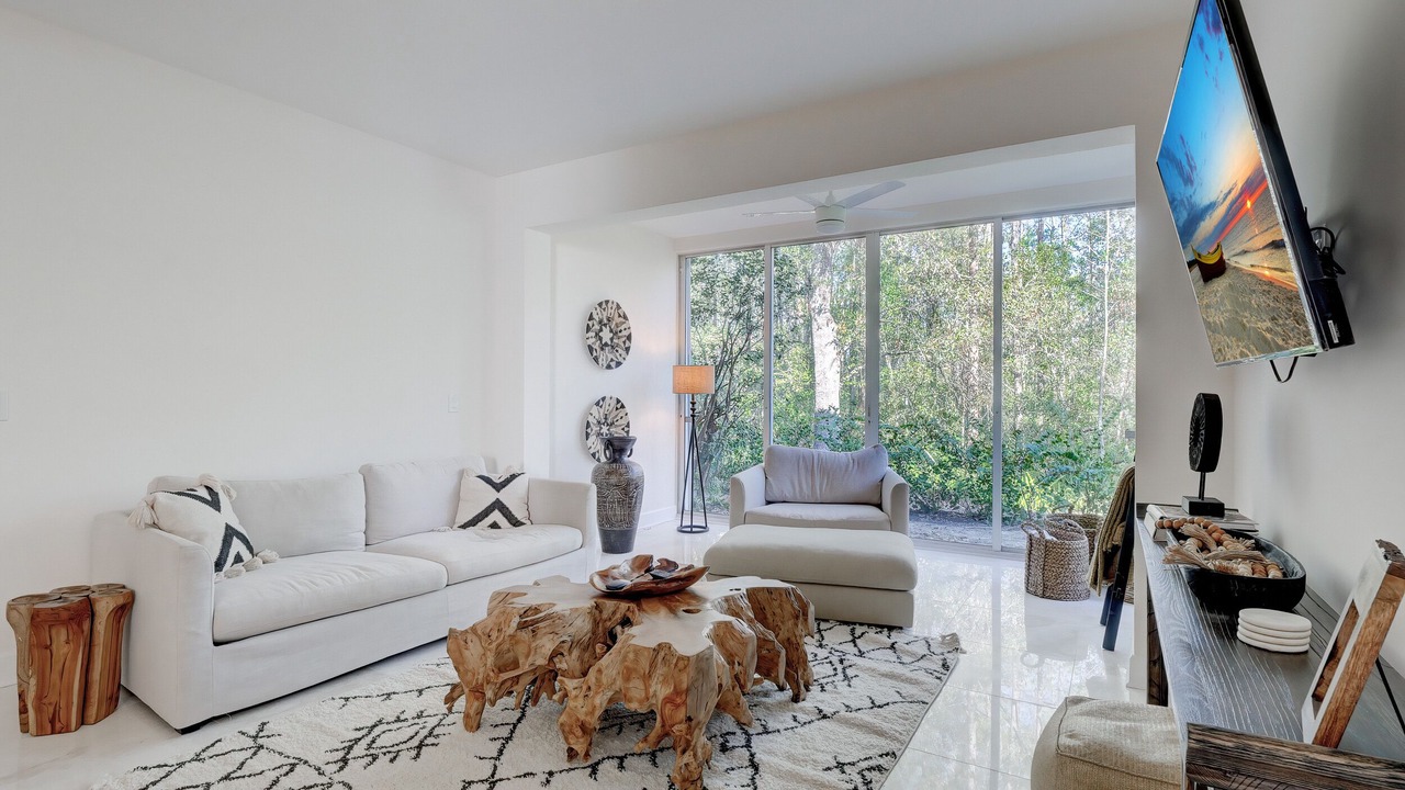 Photo of Livingroom in North Naples