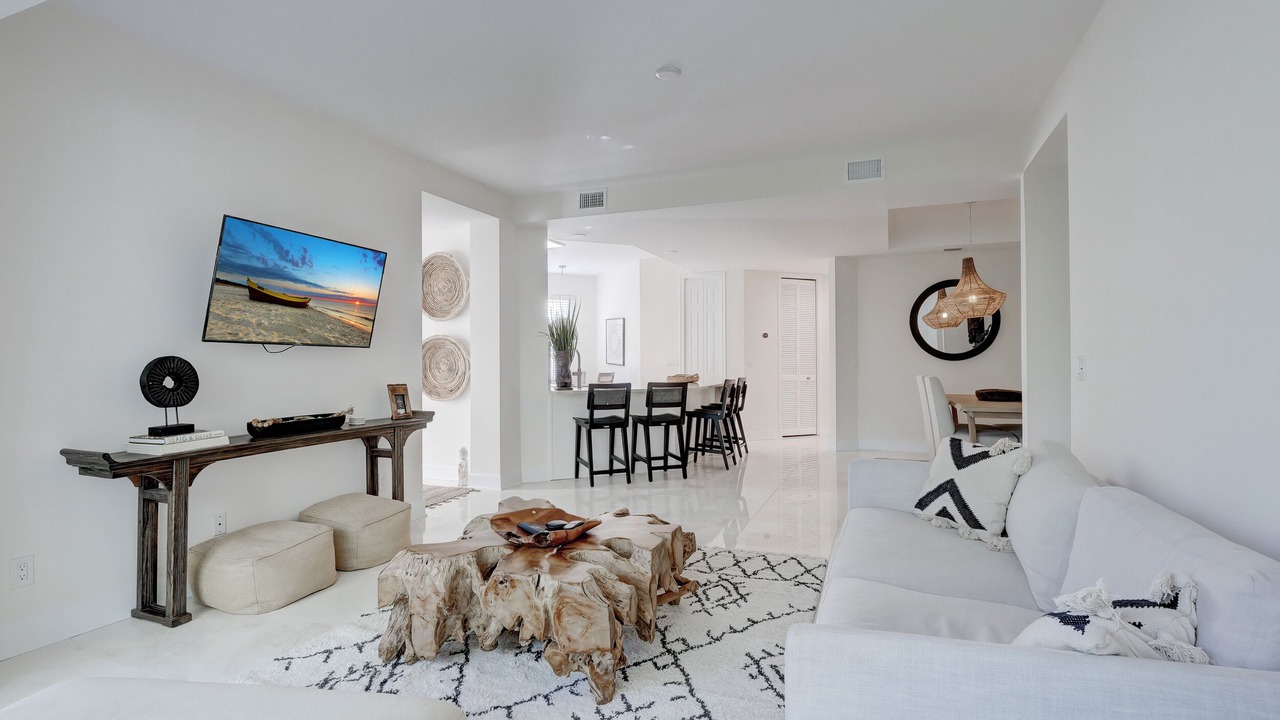 Photo of Livingroom in North Naples