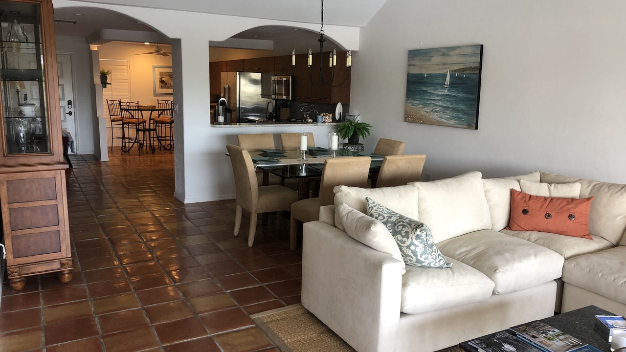 Photo of Livingroom in Pelican Bay