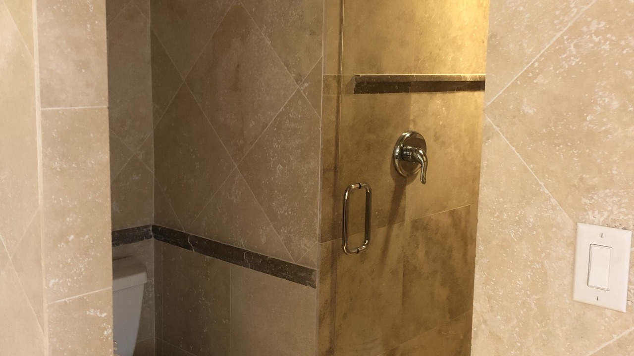 Photo of Bathroom in Pelican Bay