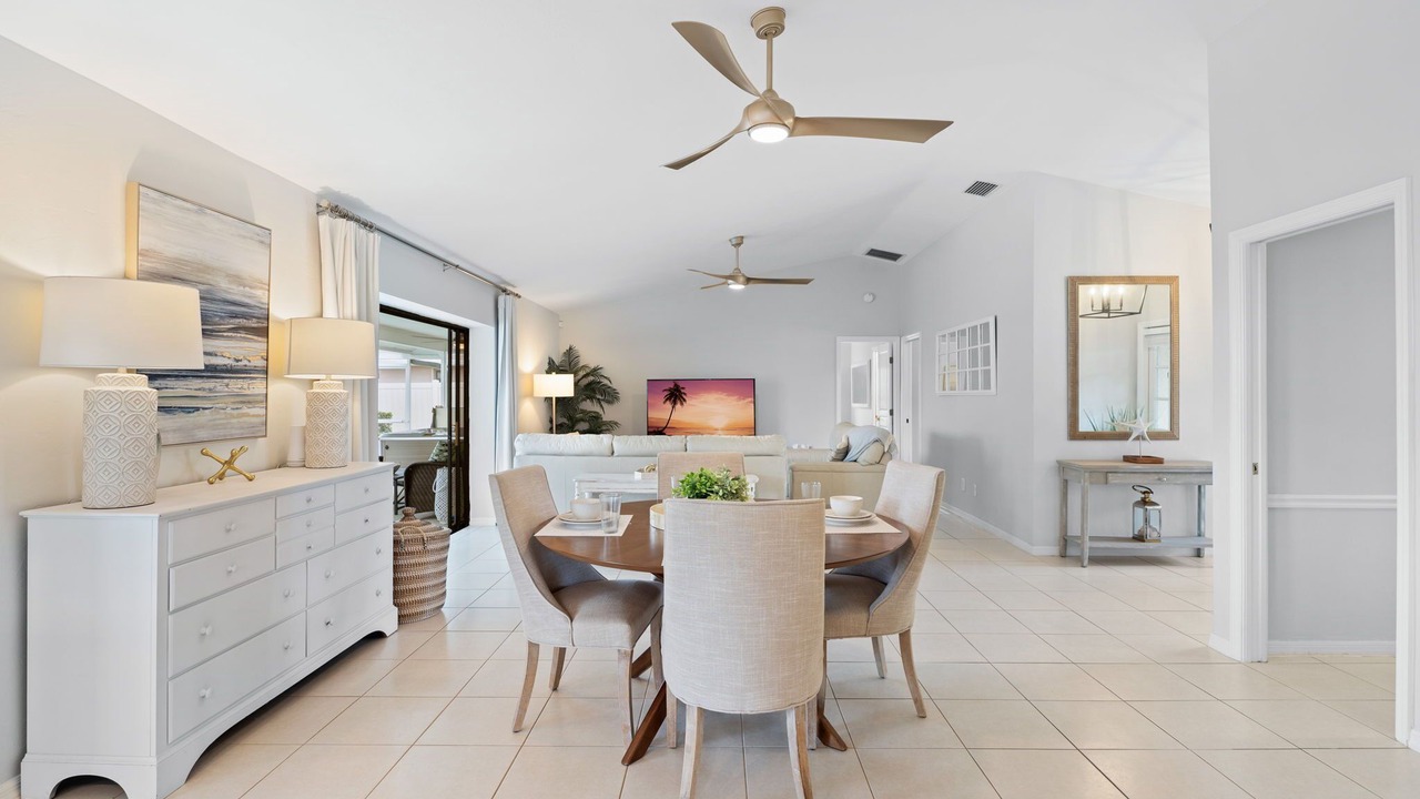 Photo of Bedroom in Caloosahatchee