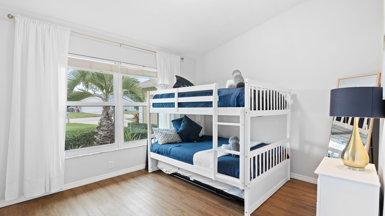 Photo of Bedroom in Caloosahatchee