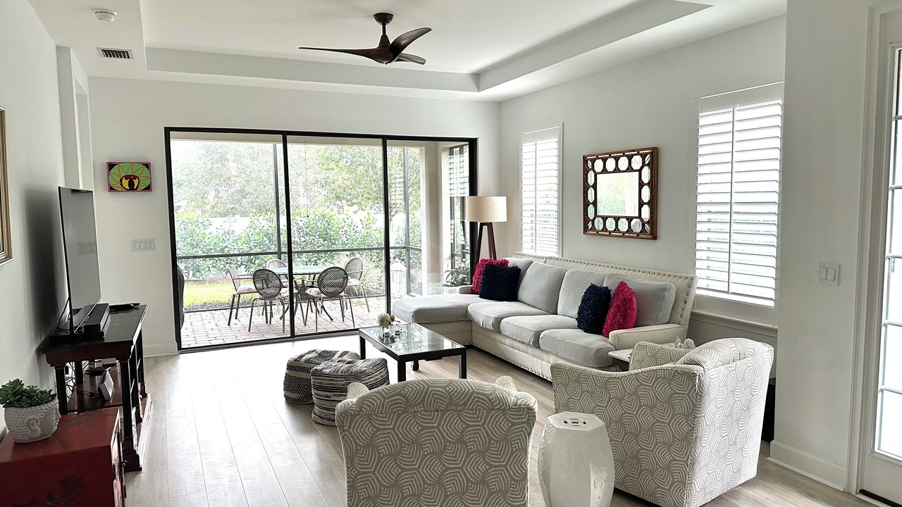 Photo of Livingroom in Old Naples