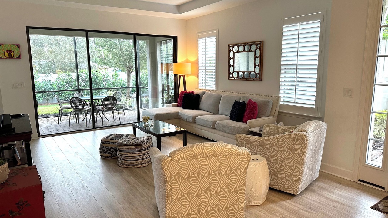 Photo of Livingroom in Old Naples