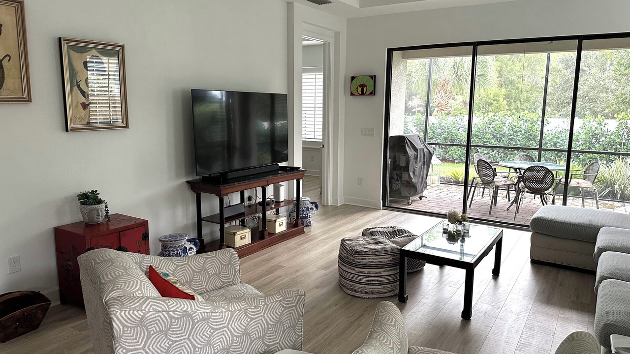 Photo of Livingroom in Old Naples