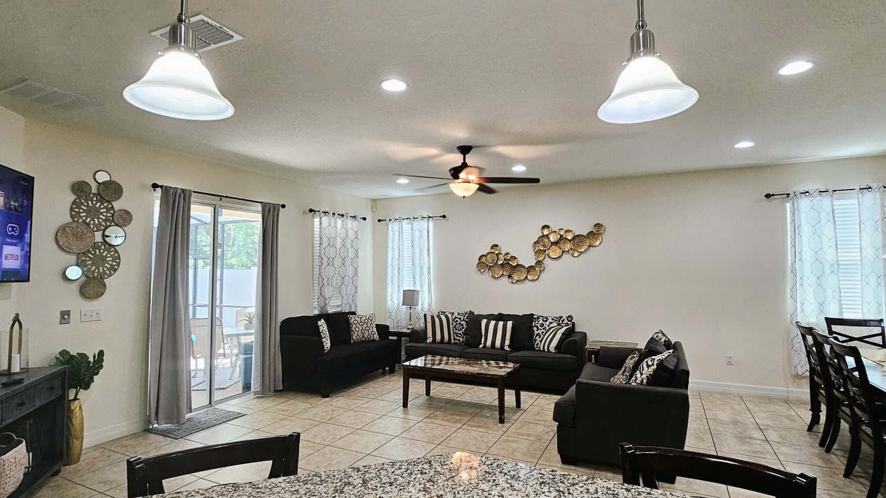 Photo of Livingroom in Crystal Cove