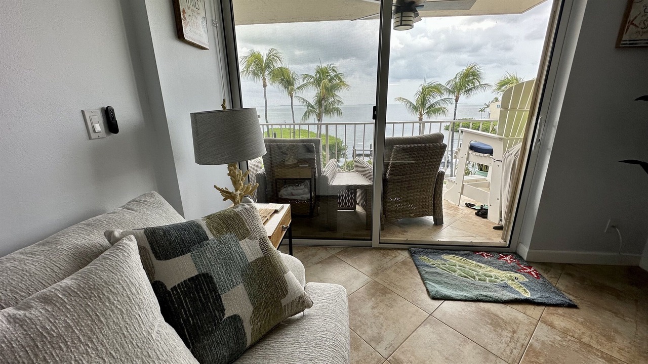 Photo of Livingroom in Islamorada