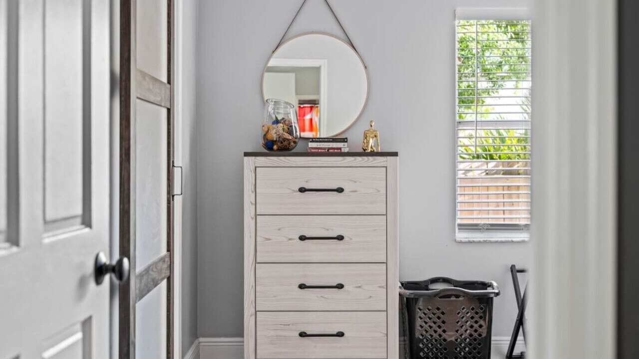 Photo of Bedroom in June Park