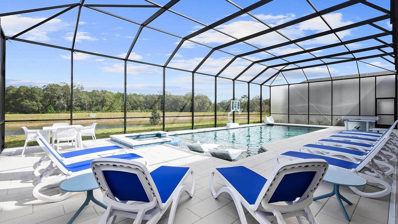 Photo of Outdoor in Loughman