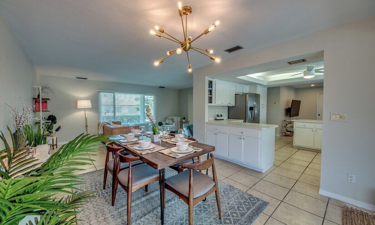 Photo of Livingroom in Caloosahatchee